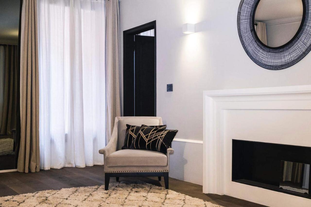 Отель Luxury Santo Stefano Венеция Экстерьер фото