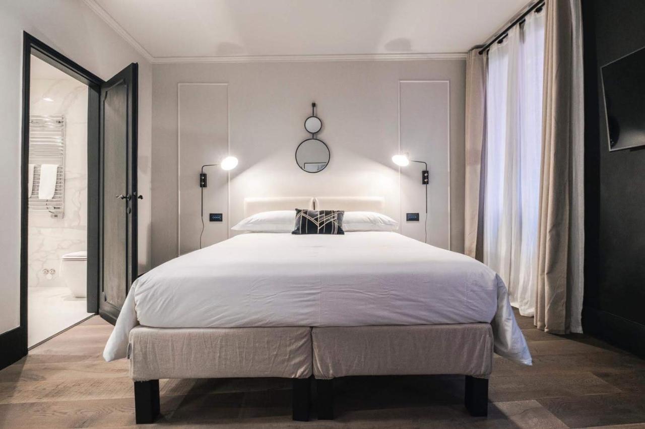 Отель Luxury Santo Stefano Венеция Экстерьер фото